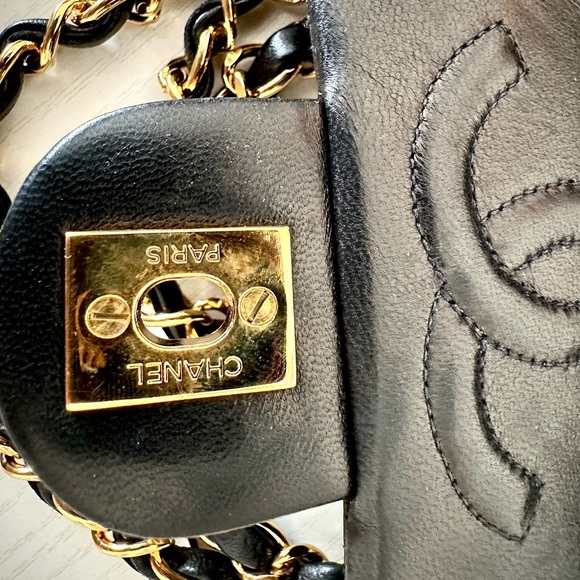 Vintage Chanel Flap Bag Mini Square Lambskin Black 1996 - Picture 7 of 13